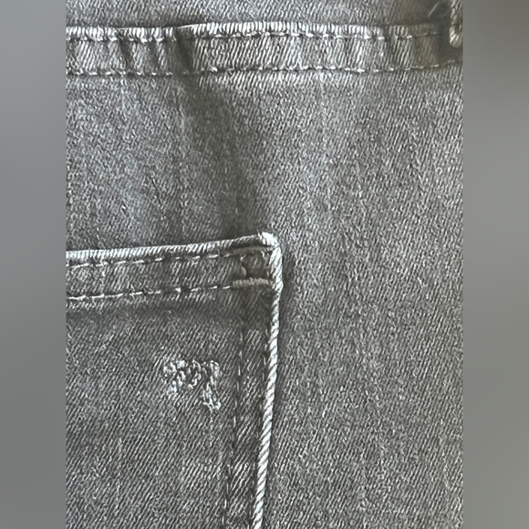 FINAL PRICE Madewell High Rise Jeans - Picture 3 of 8